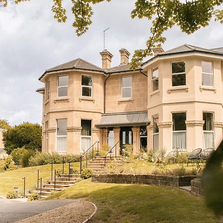 Leighton House - Boutique Guesthouse Bath Eksteriør billede The former vicarage of St. Andrew's Church, now the home of the school's headmaster