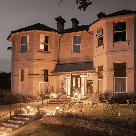 Leighton House - Boutique Guesthouse Bath Eksteriør billede The main house at night