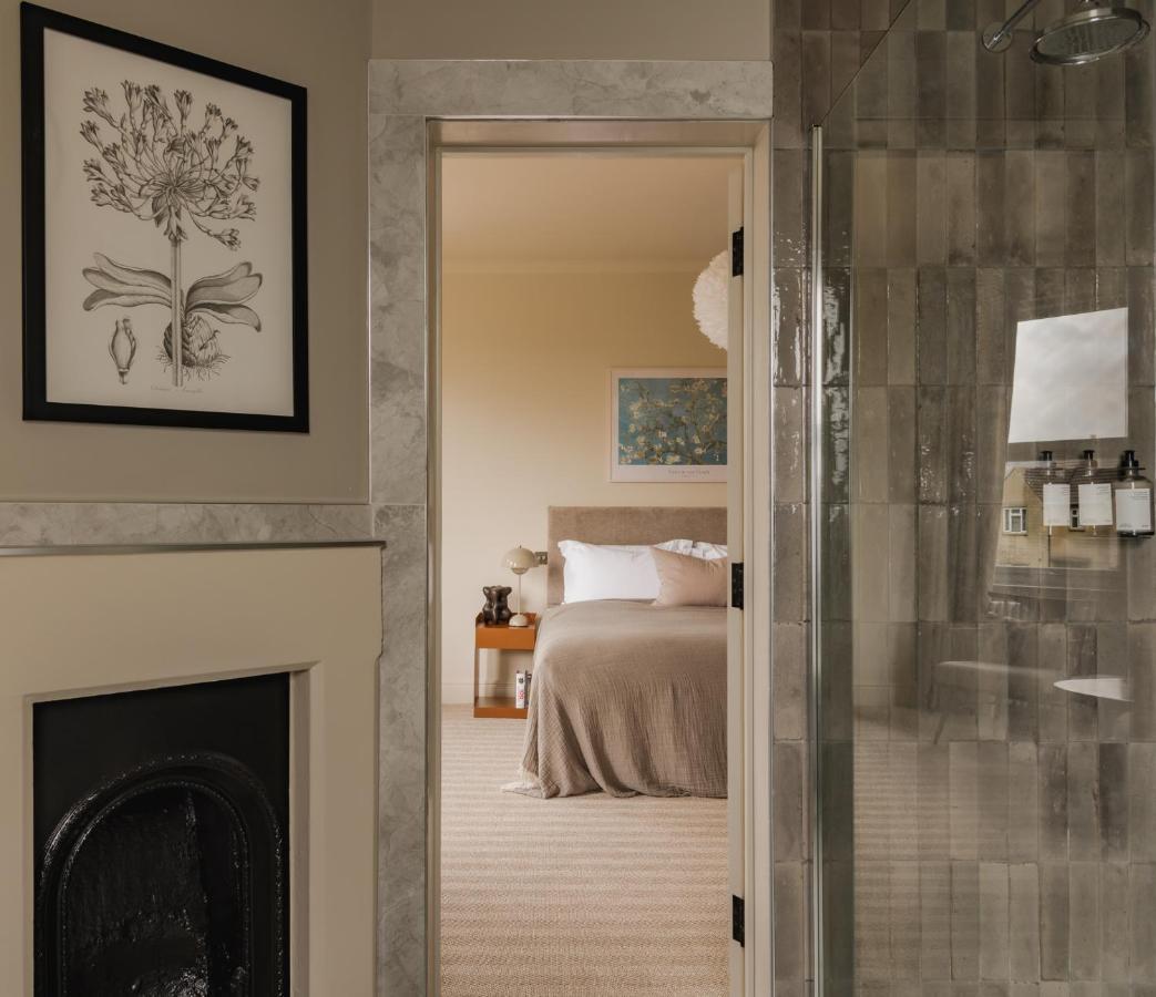 Leighton House - Boutique Guesthouse Bath Eksteriør billede A room at The Ivy Hotel