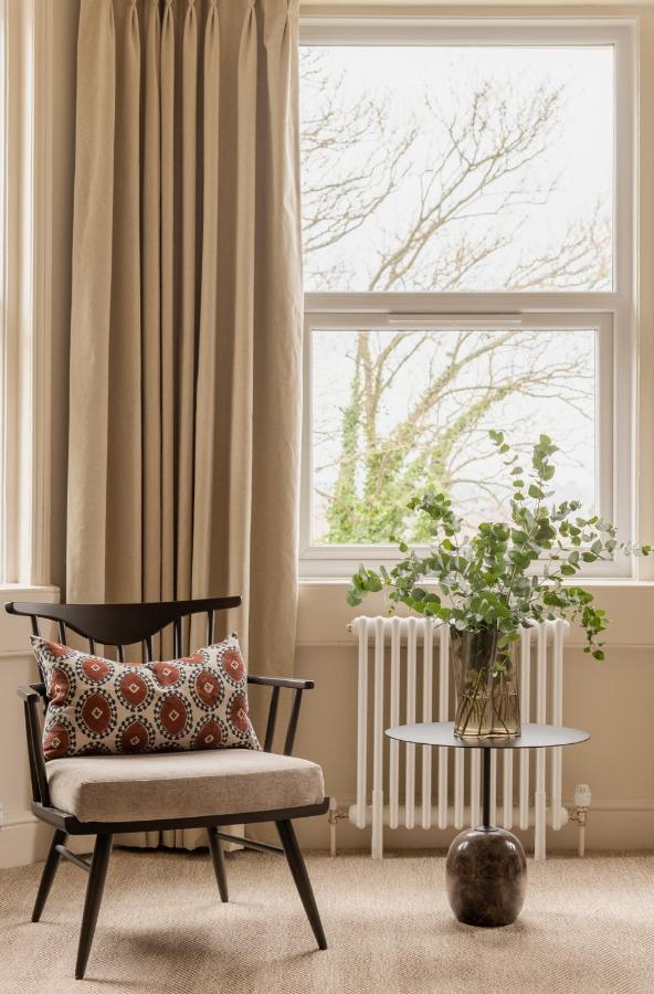 Leighton House - Boutique Guesthouse Bath Eksteriør billede A window with a windowsill