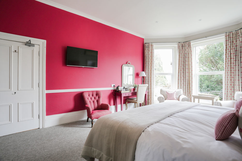 Leighton House - Boutique Guesthouse Bath Eksteriør billede A bedroom at The Old Swan